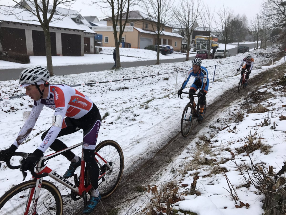 Nach zwei Runden liegt Sascha Weber nach wie vor auf Platz 2