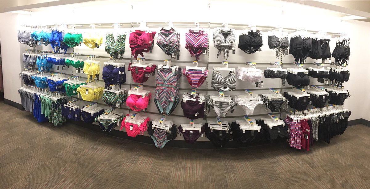 carylmonte's tweet photo. Mix &amp; match wall ready to go at T0321 @adolfopandoiii @NoemiJMolina @Lmpatajo @awgreberTGT #keepitsimple#vacationready#targetstyle https://t.co/D3WZItlgWk