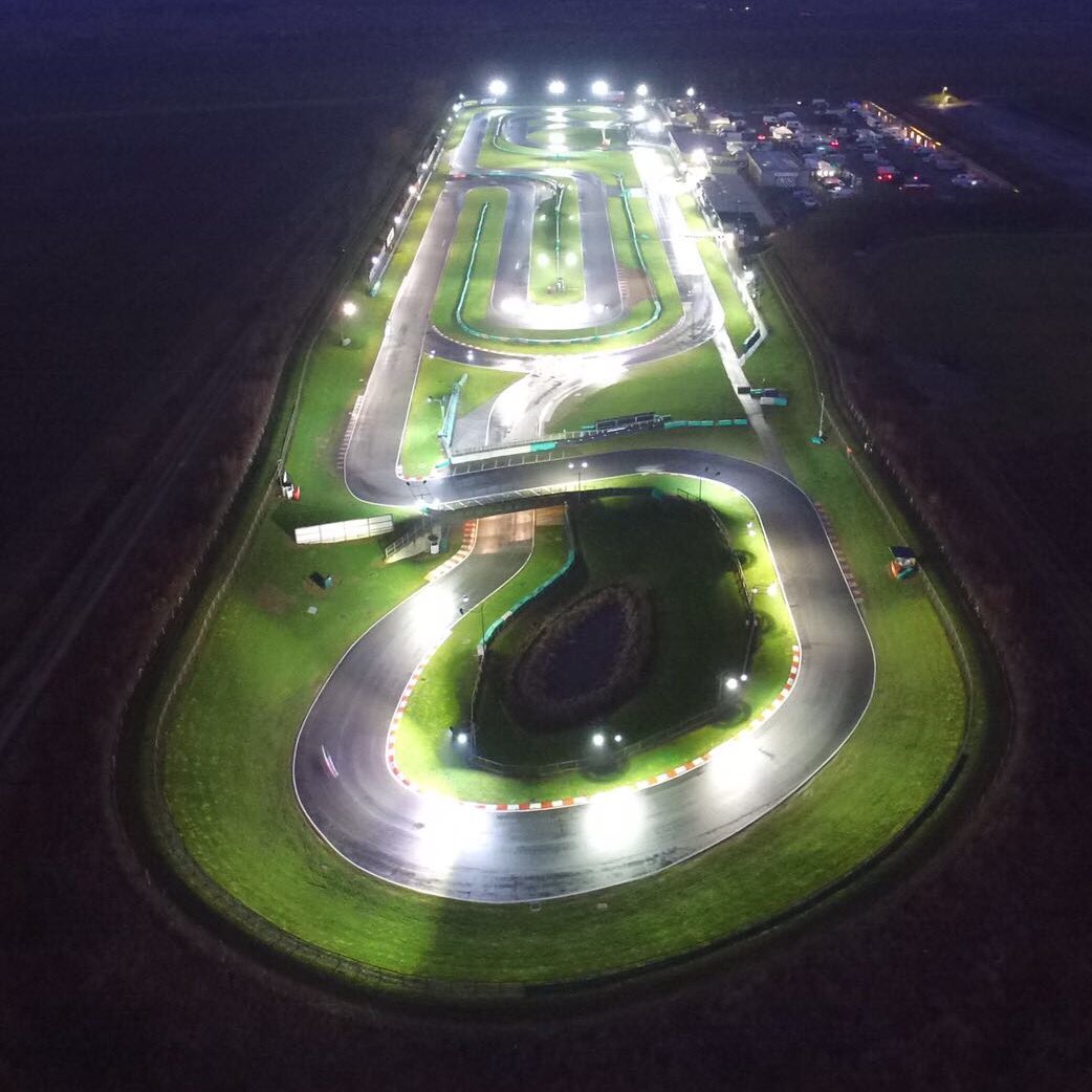 Dark winter nights... we have a solution for that 😉💡🏁

Open late! 
Tel: 01636 626747
kartpfi.com