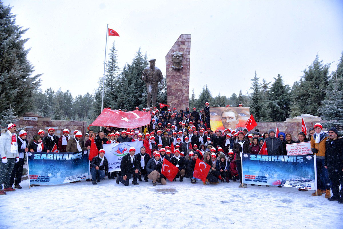 Aziz şehitlerimizi rahmetle yad ediyoruz...