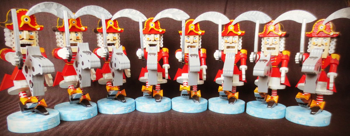 3paintbrushes's tweet photo. #Nussknacker #nutcracker #щелкунчик #сувенир #holzpuppen #игрушки_из_дерева #woodtoys project №3 https://t.co/sCo085Q1Kr