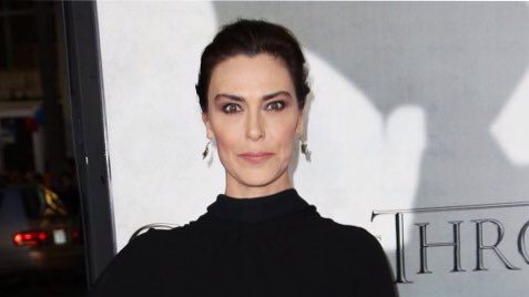 Happy birthday Michelle Forbes! (1965)
Forbes was Ensign Ron on Star Trek: The Next Generation. 