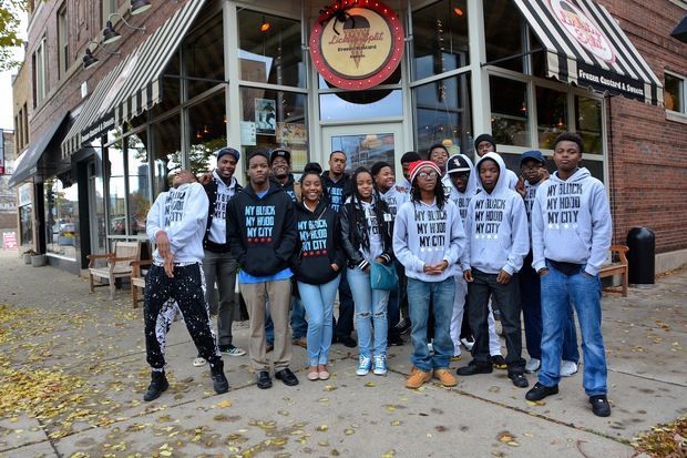 Got an extra ticket to President Obama's farewell speech Tuesday? Give it to a Chicago teen dnain.fo/2i2SkPx