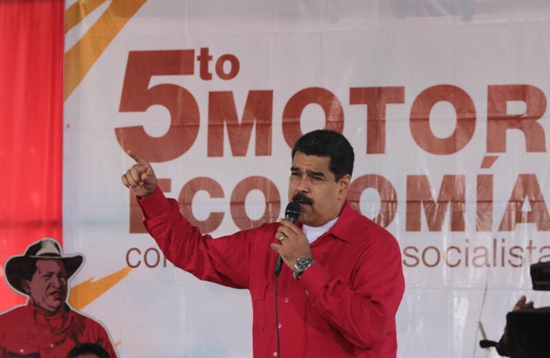 Tod@s pendientes hoy El Domingo con Maduro en Contacto permanente...con Amor y Optimismo seguimos la Marcha para un 2017 de Victorias...