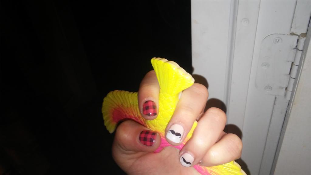 jessysjaminails's tweet photo. Finally got to do my nails!
#fridayflanneljn
#unomomojn https://t.co/uVigfkSjj1