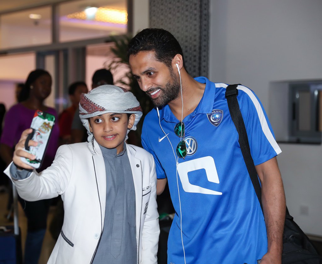 Alhilal_FC's tweet photo. وصلت مساء اليوم بعثة فريق #الهلال الأول لكرة القدم إلى العاصمة الإماراتية “أبوظبي”. https://t.co/9uQe3KTTKd