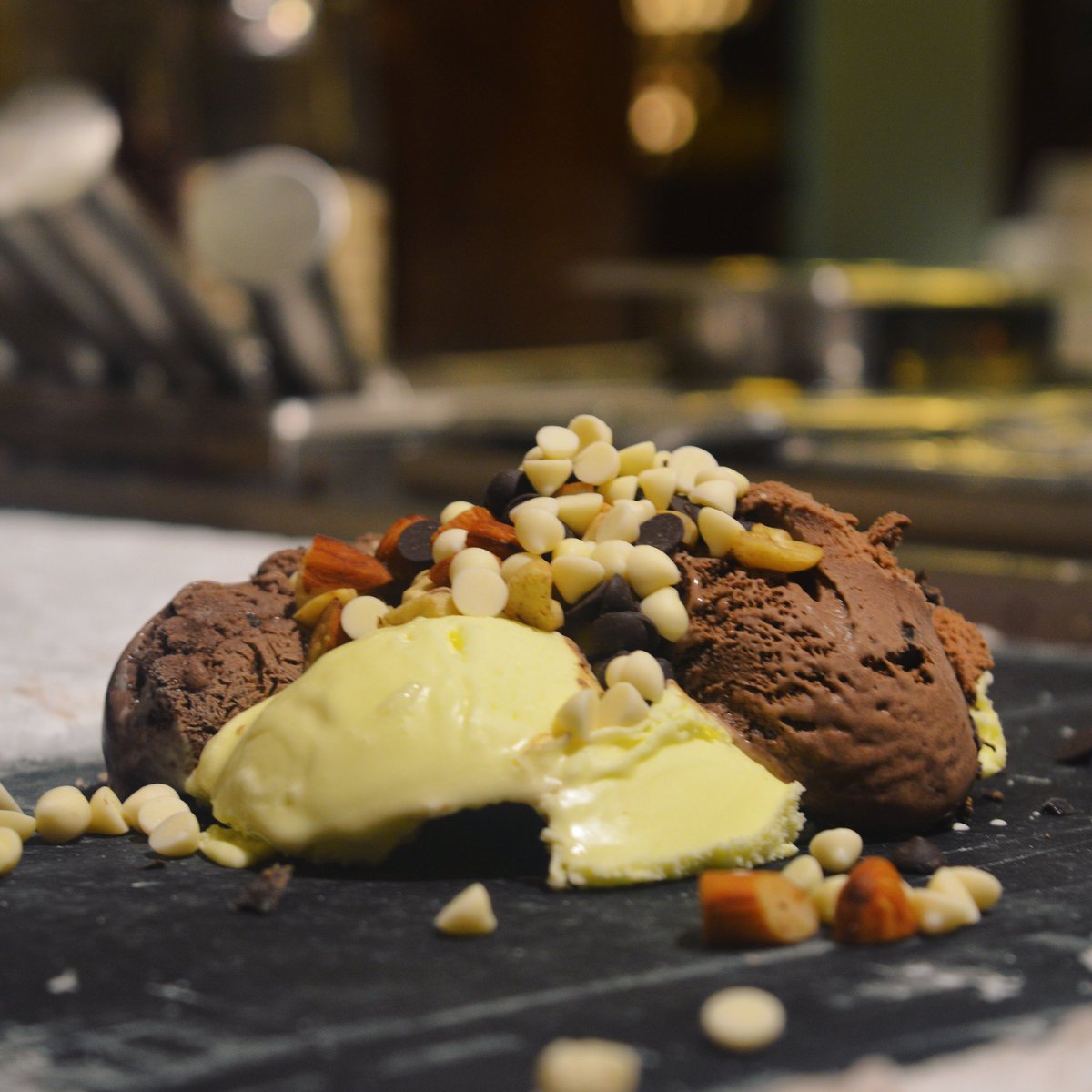 guiltlesstravel's tweet photo. Everyone wants to have a good body, but not as much as they want Desserts !
Our Sunday Sindulgance @FrostStoneC
@eataloud @FoodiesofIndia https://t.co/B8Z0B5hoz2