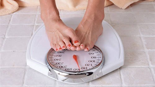 5 tips to follow if your #NewYearsResolution is to lose weight: ow.ly/ZazU307Lan1 https://t.co/iAkBpjjnGg