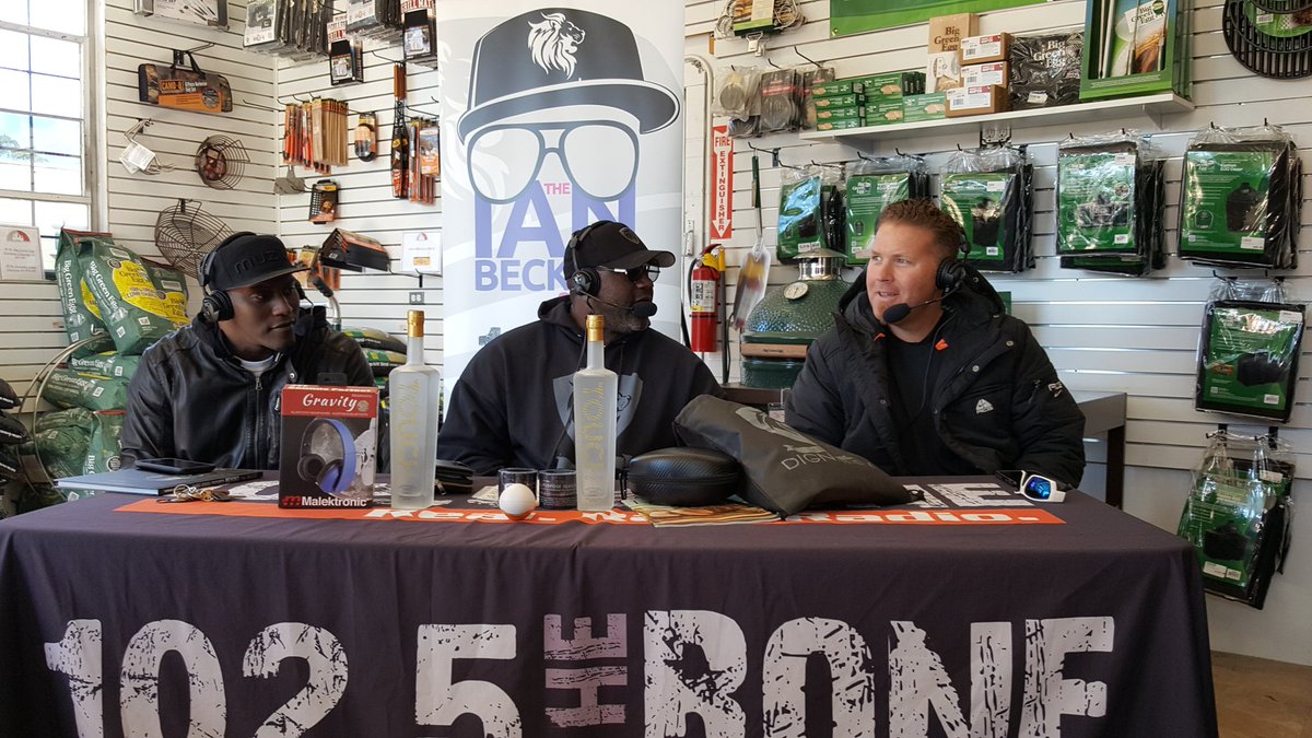 102.5 The Bone tweet media