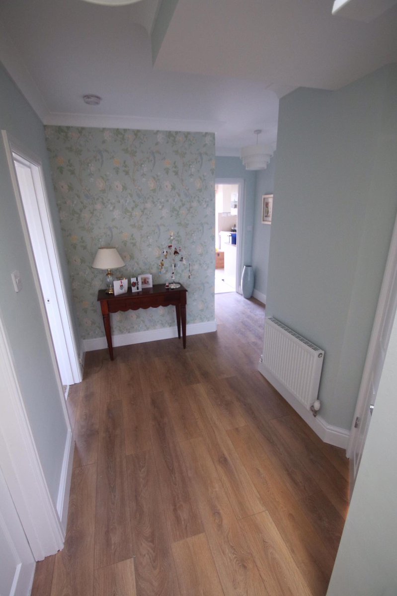 More fantastic #wallpaper &amp; #paint from <a href="/LauraAshleyUK/">Laura Ashley</a> #interiordesign #paledovegrey #paleeaudenil