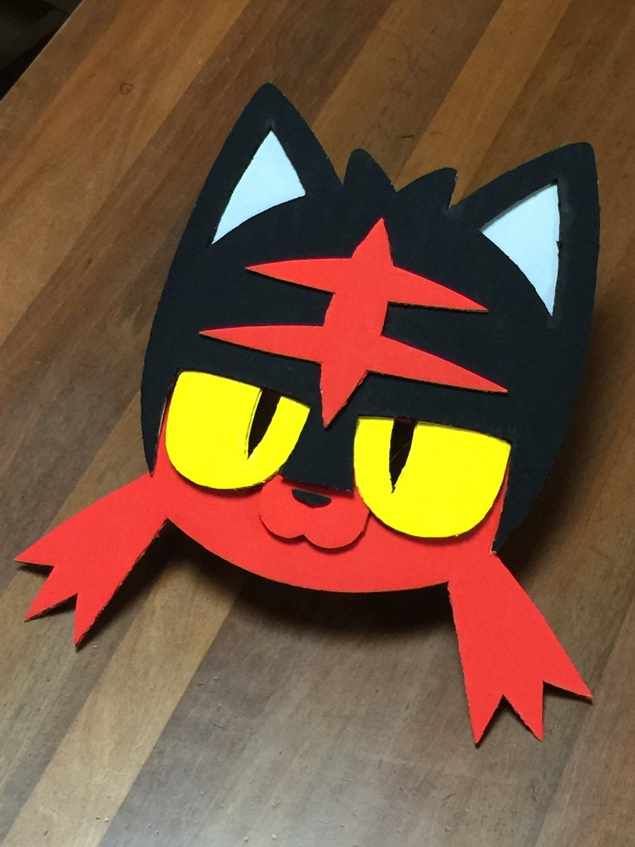 オダカマサキ オドンガー大佐 Junichi Masuda 小学校ダンボール工作授業用の試作 4種類出来たから 子供達の希望聞いて量産です ピカチュウは人気有りそうだから 見込みで作り始めましたw あっ コダックが居ない ポケモンサンムーン