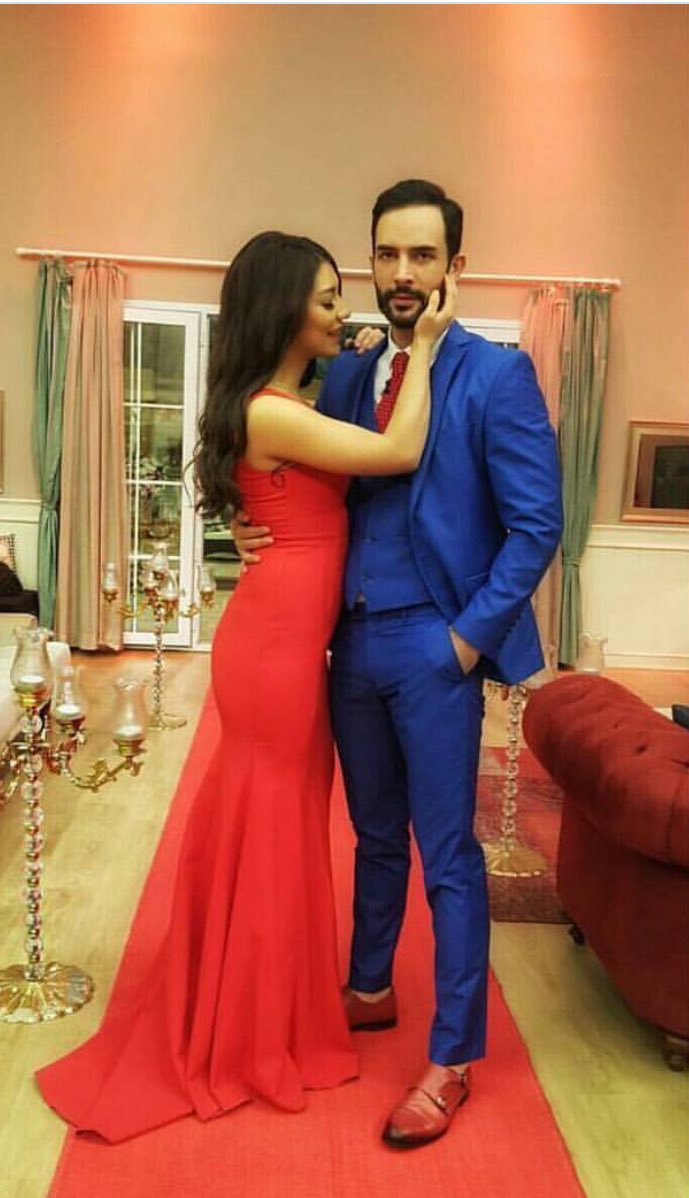 anket_ko's tweet photo. #addid diyorsan Rt #onay diyorsan Fav #kısmetseolur #rabiakaraca #hazsem https://t.co/cTVPnY6sMa