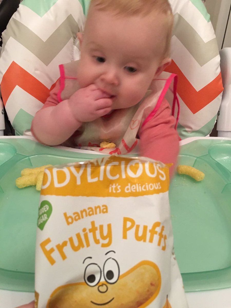 Rachelpadgett6's tweet photo. @kiddyliciousuk my daughter is wolfing down your banana fruity puffs #kiddyliciousfruitypuffs #greedybum https://t.co/BsAKeKKAdF