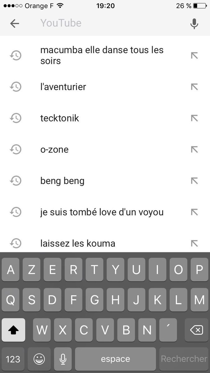 PetitpasS's tweet photo. Quand un mec te dit t'inquiète j'ai préparé une playlist https://t.co/VUghqvPJ5G