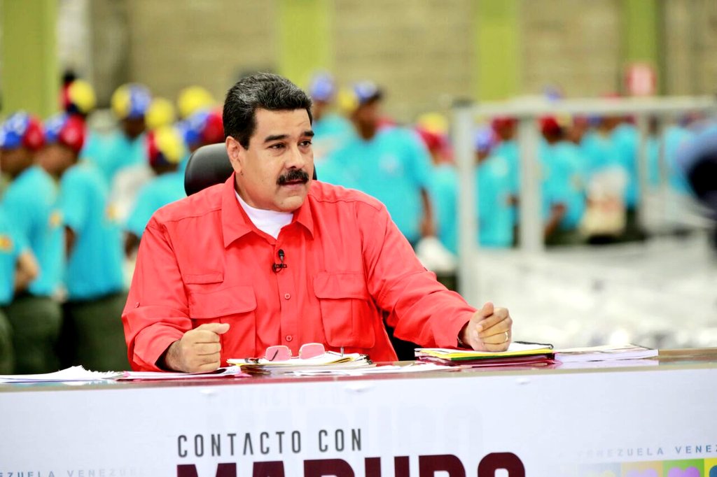 VTVcanal8's tweet photo. Con el incremento de salario mínimo y pensiones a Bs. 40.638 más Bs. 63.720 de Cesta Ticket ▶️ El ingreso mínimo mensual será de Bs. 104.358 https://t.co/dav6IeNCPx