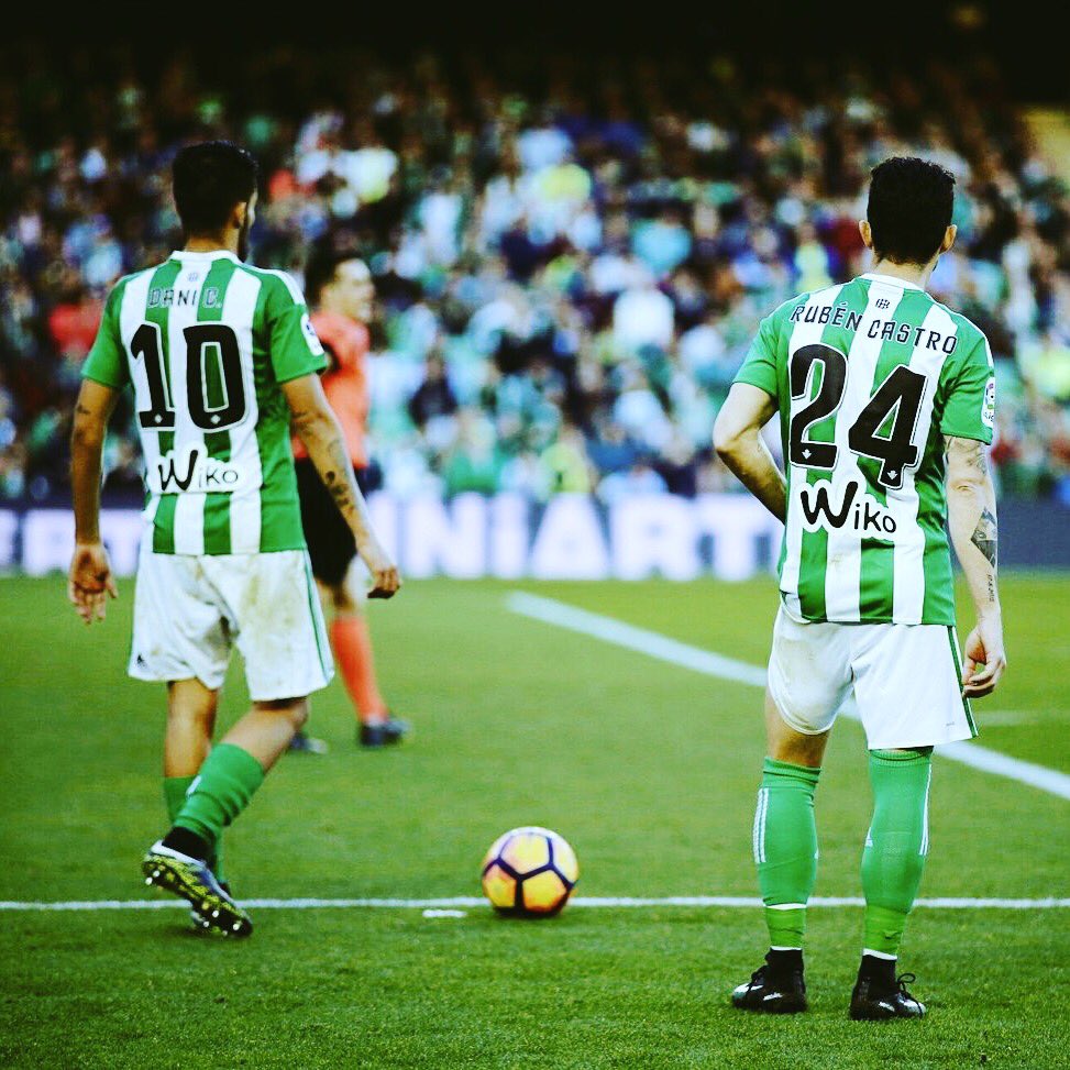 DaniCeballos46's tweet photo. Importantísima victoria frente al Leganés... este joven está a otro nivel #RC24 🔝⚽👏🏽😂💚 https://t.co/WdsKcmorgW