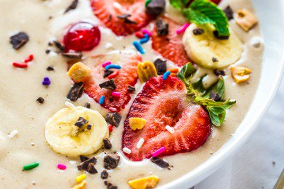 MyRecipeRocks's tweet image. Vegan Banana Split Smoothie Bowl: This vegan… tastykitchen.com/recipes/specia…