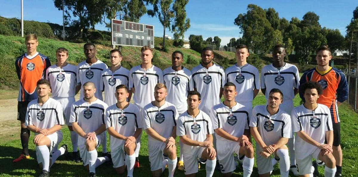 AVSC2002's tweet photo. Here is the Northeast #Npsl team with 4 #GLUFC 2016 players ( top 1st, 2nd right, bottom 2nd left, 1st right). Go #Lowell https://t.co/Xd6NiUnOB6