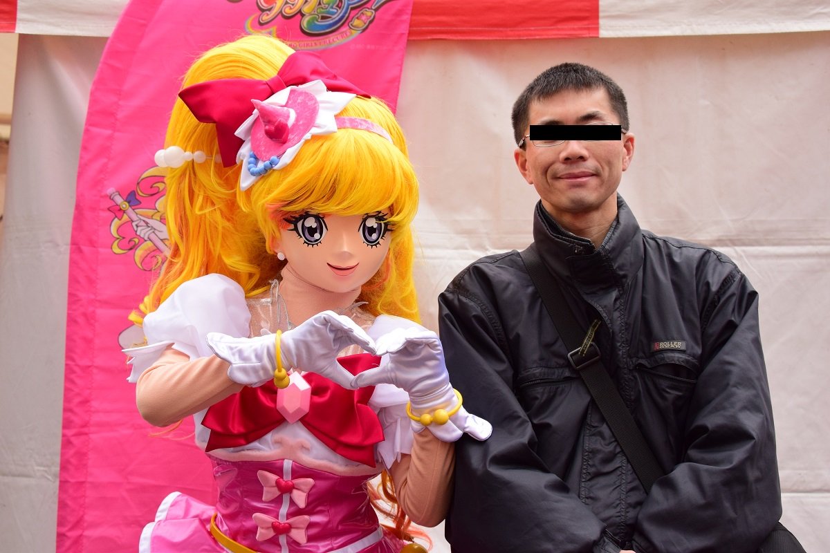 にざかな 魔法つかいプリキュア プレイランド 王子住宅公園でのキュアミラクルさんとの握手 撮影会 １１時 １３時回は何とかもったものの１４時半頃に雨が降り出し１５時回前には本降りに それでも場所を変更し行ってくれました スタッフさん共々素敵