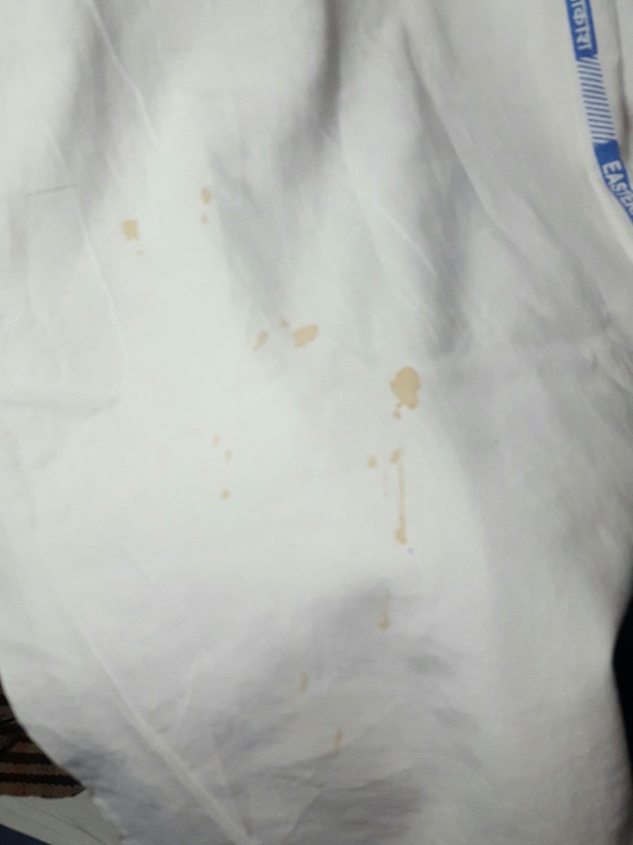 Kuldeep4ttri's tweet photo. Dirty linen served in NDLS HWH YUVA dated: Jan 9. Help @sureshpprabhu https://t.co/XEXSPOg2mU