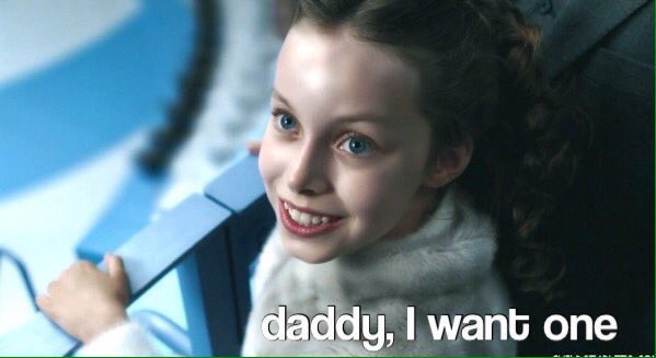 NathanTriska's tweet image. animal: looks at me 
me: