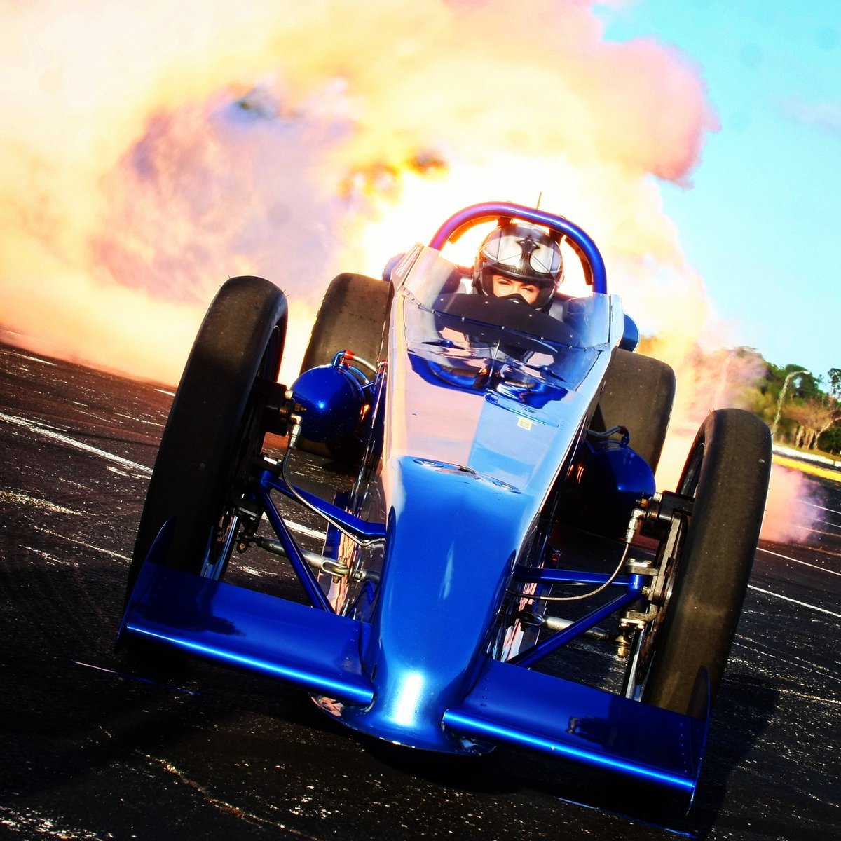 KatRedner's tweet image. How to keep warm on a cold Florida day... #MakeFire #Firesuit #JetLife