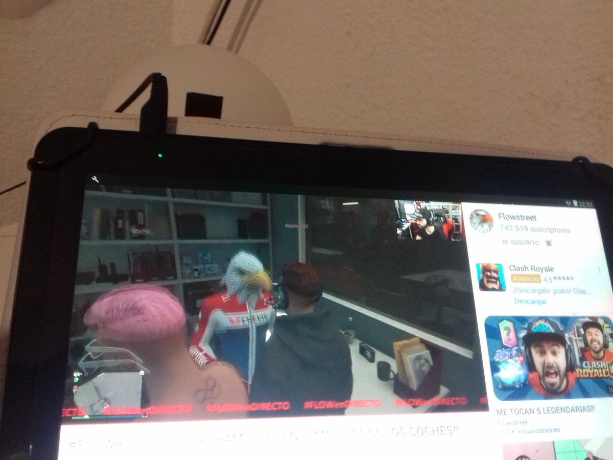 guerre_zea's tweet photo. #FLOWenDIRECTO https://t.co/zsij6RzhDU