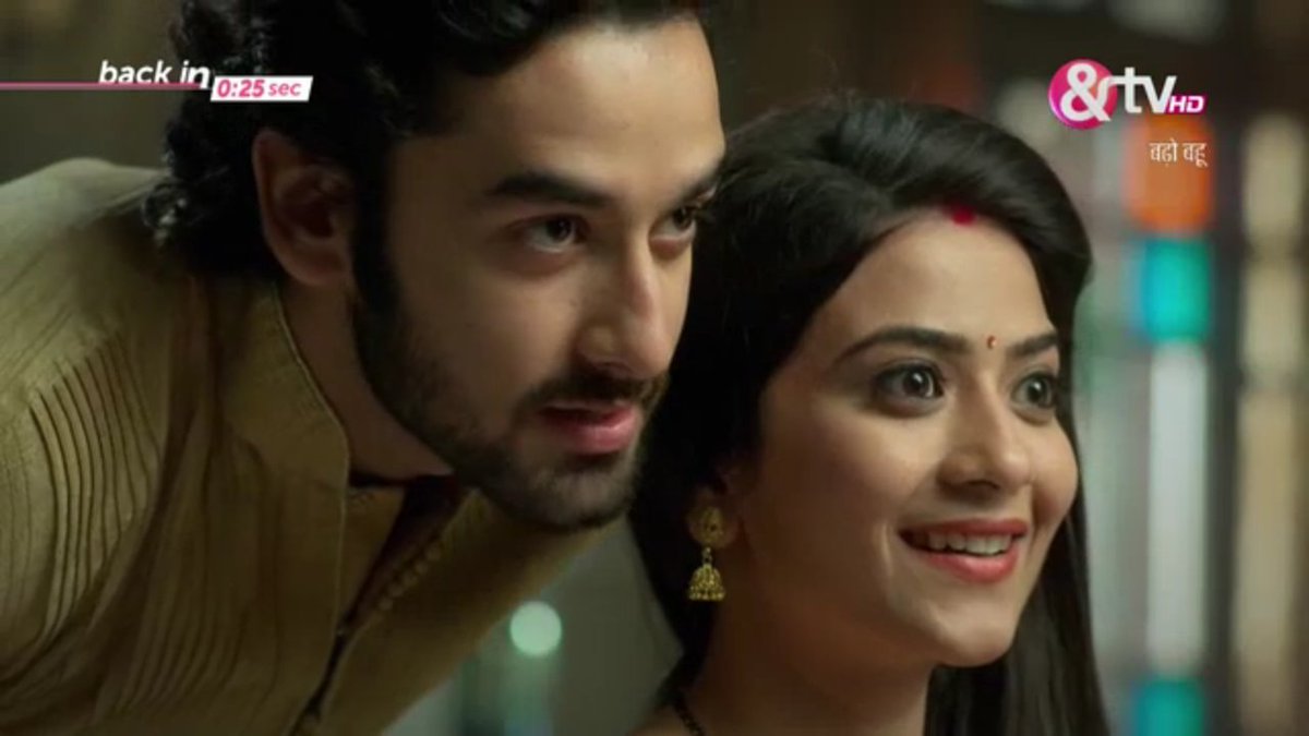 Flyingh16968681's tweet photo. Stills from latest promo #Gangaa Sagar. This promo is for 16 Jan. @v_vishal13 @Aditidevsharma https://t.co/5dlm188rqo