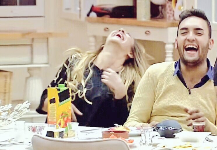 aryaabuston's tweet photo. Haydi bastırın 
SensizOlmaz RabiaKaraca https://t.co/nflqUEGXbO