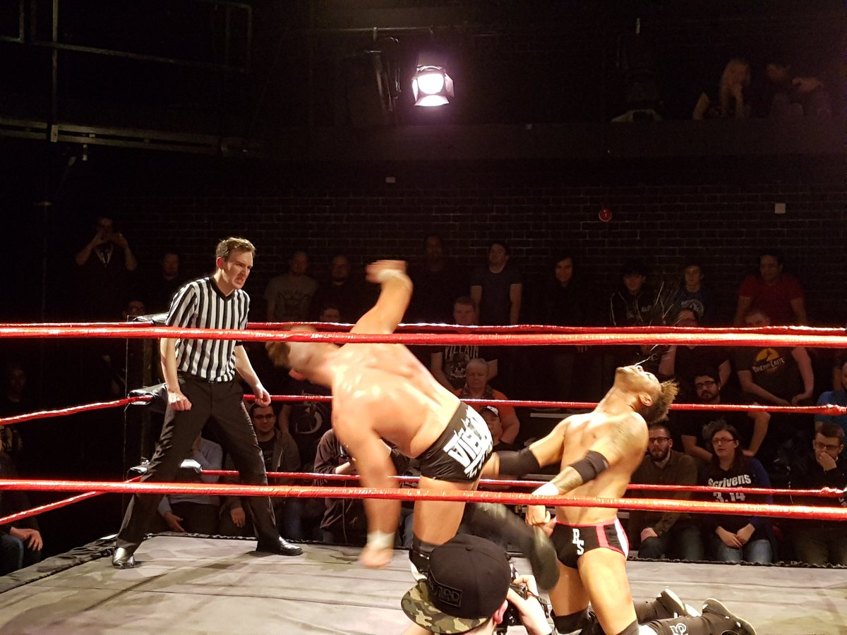 JonAtTheGraps's tweet photo. @ADSRyanSmile "Super Kick me!"
@MartyScurll "Alright them mate!"
*Quote may not be accurate
#LiveAtTheCockpit12 https://t.co/v1kx55EHXl