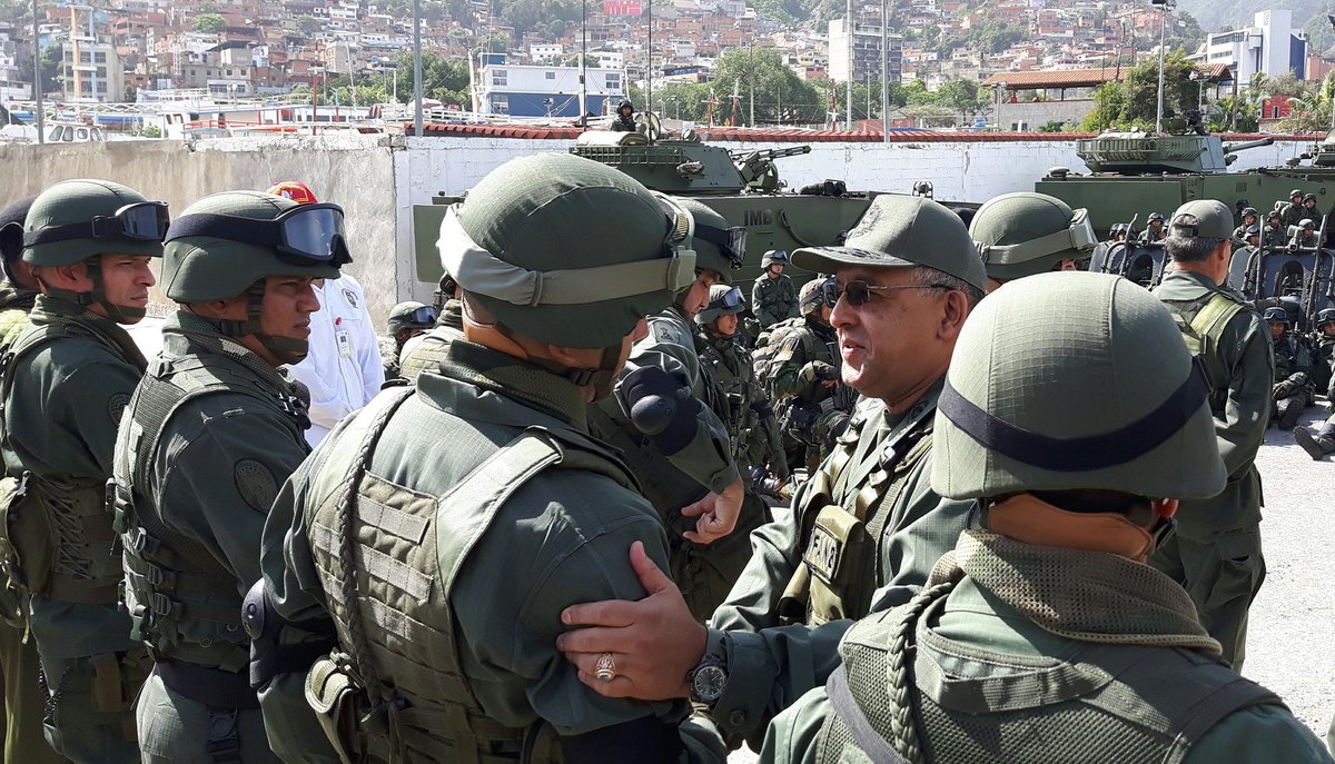 AB_GC_LaGuaira's tweet photo. #EjercicioZamora200 En  @AB_GC_LaGuaira Combatientes  Fuerza de Tarea junto al Segundo Cmdte @ceofanb  Cmdte @ArmadaFANB y Cmdte @REDI_MAIN https://t.co/fzRHYSU0R9
