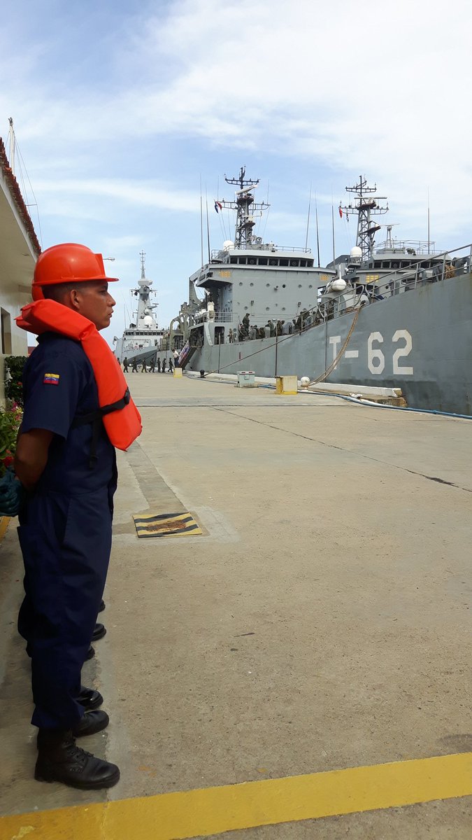 AB_GC_LaGuaira's tweet photo. #EjercicioZamora200 En  @AB_GC_LaGuaira Combatientes  Fuerza de Tarea junto al Segundo Cmdte @ceofanb  Cmdte @ArmadaFANB y Cmdte @REDI_MAIN https://t.co/fzRHYSU0R9