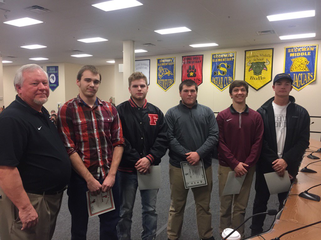 fox_warrior's tweet image. Coach Neibert and his running backs #LotsOfYards #OptionFootball