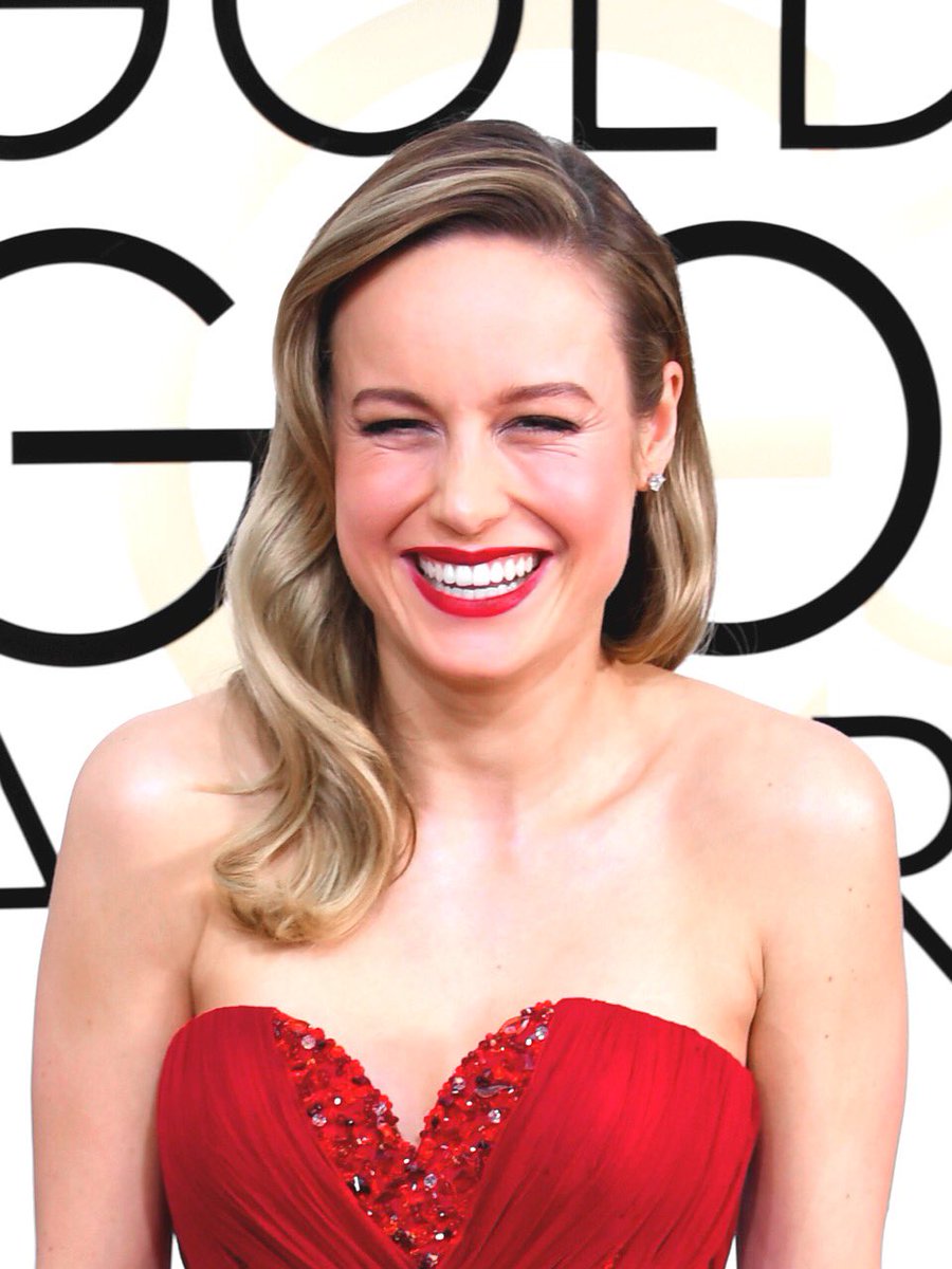 joynewsom's tweet photo. regal &amp; radiant ❤ #GoldenGlobe https://t.co/SLmsKMt2kg