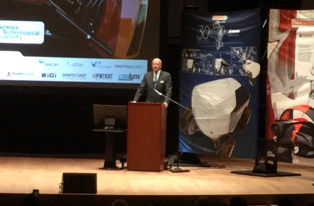 TheDailyDetroit's tweet image. #MainEvent20 with Fox 2'a @HuelPerkins saying that #Detroit's comeback has become a "roar," with QLINE opening shortly