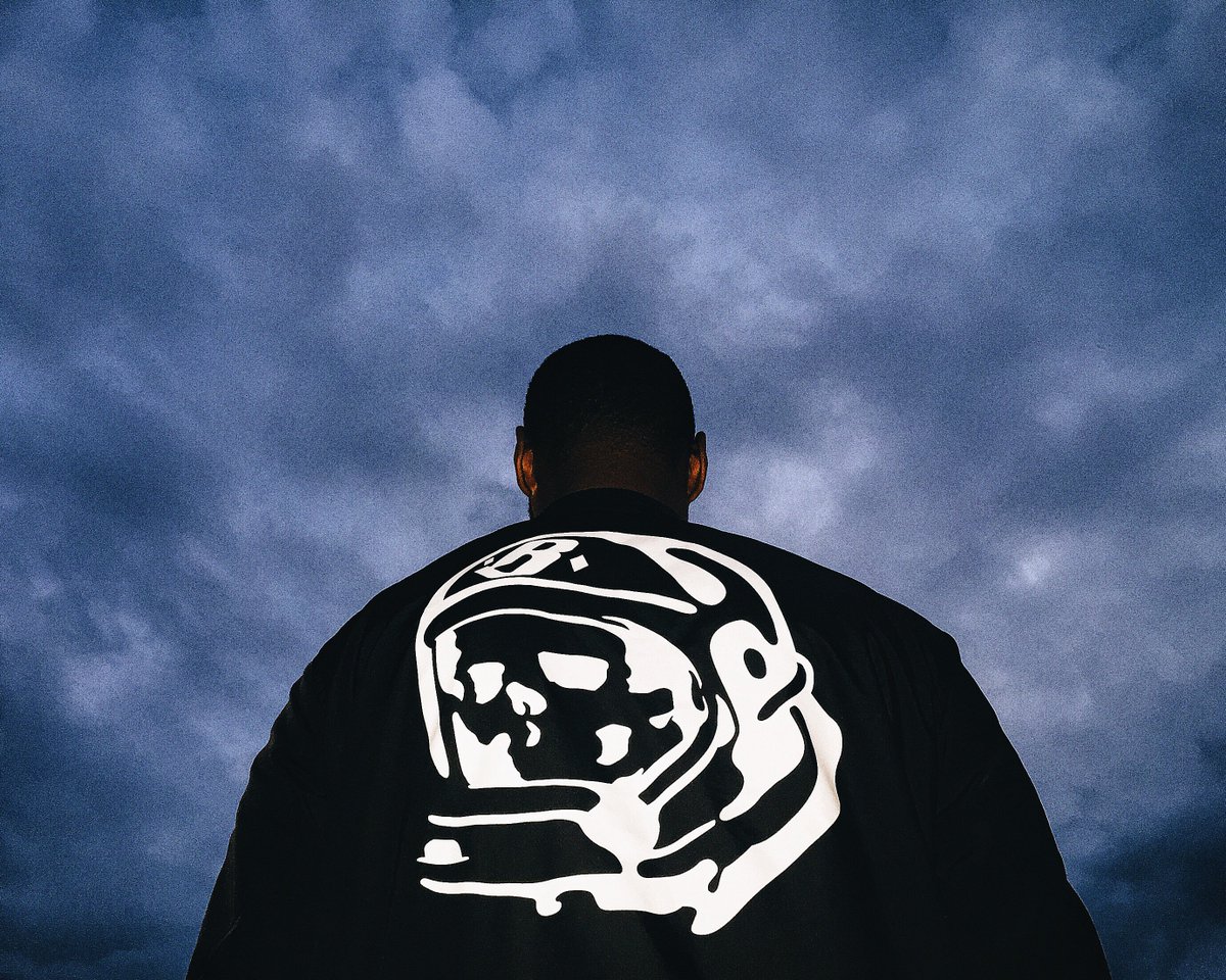PRIVEILifeStyle's tweet photo. The sky is the limit: https://t.co/CmonRAnMh0 @bbcicecream #BBC #Streetwear #Fashion #PriveiDay https://t.co/wImrSAz5ok