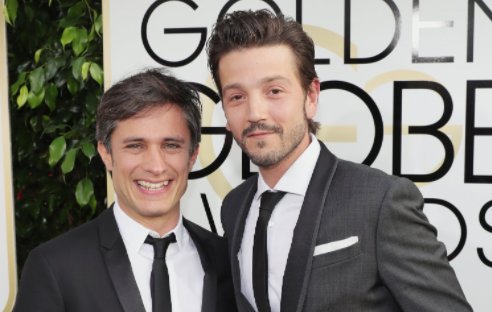 latinfashionews's tweet image. Venga!
@GaelGarciaB y @diegoluna_ 
poniendo el nombre de México en alto
latinfashionews.com/2017/01/diegog…
#mxpormexico
#LFNews
foto via twitter
RT
