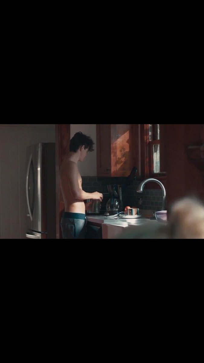 xnashmyx's tweet photo. I love so much see you @Nashgrier #NashsNewVideo https://t.co/7vN3liG5bB