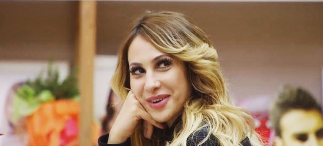 Güzel kalbinden öperim SensizOlmaz RabiaKaraca