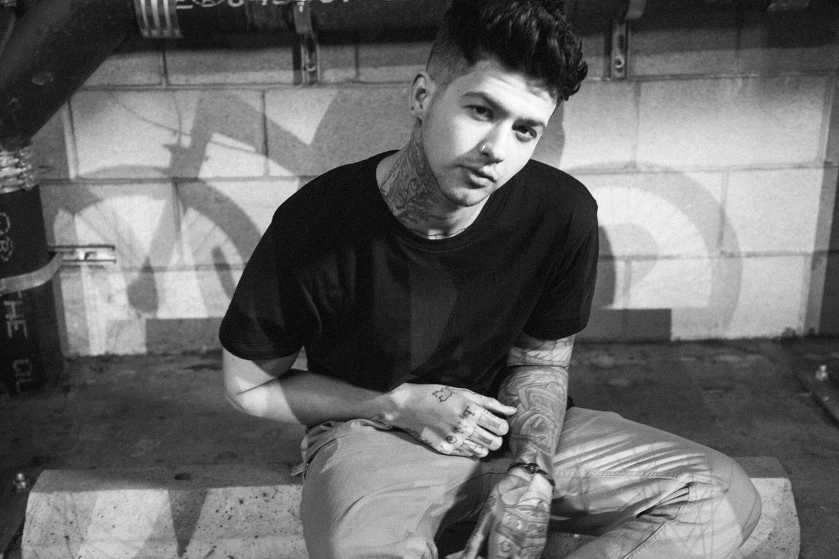 travismills's tweet image. 