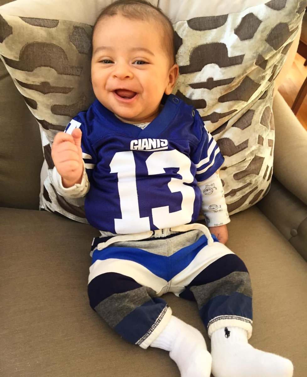 The Giants may have lost the game, but baby Zac won our hearts! #CCPR