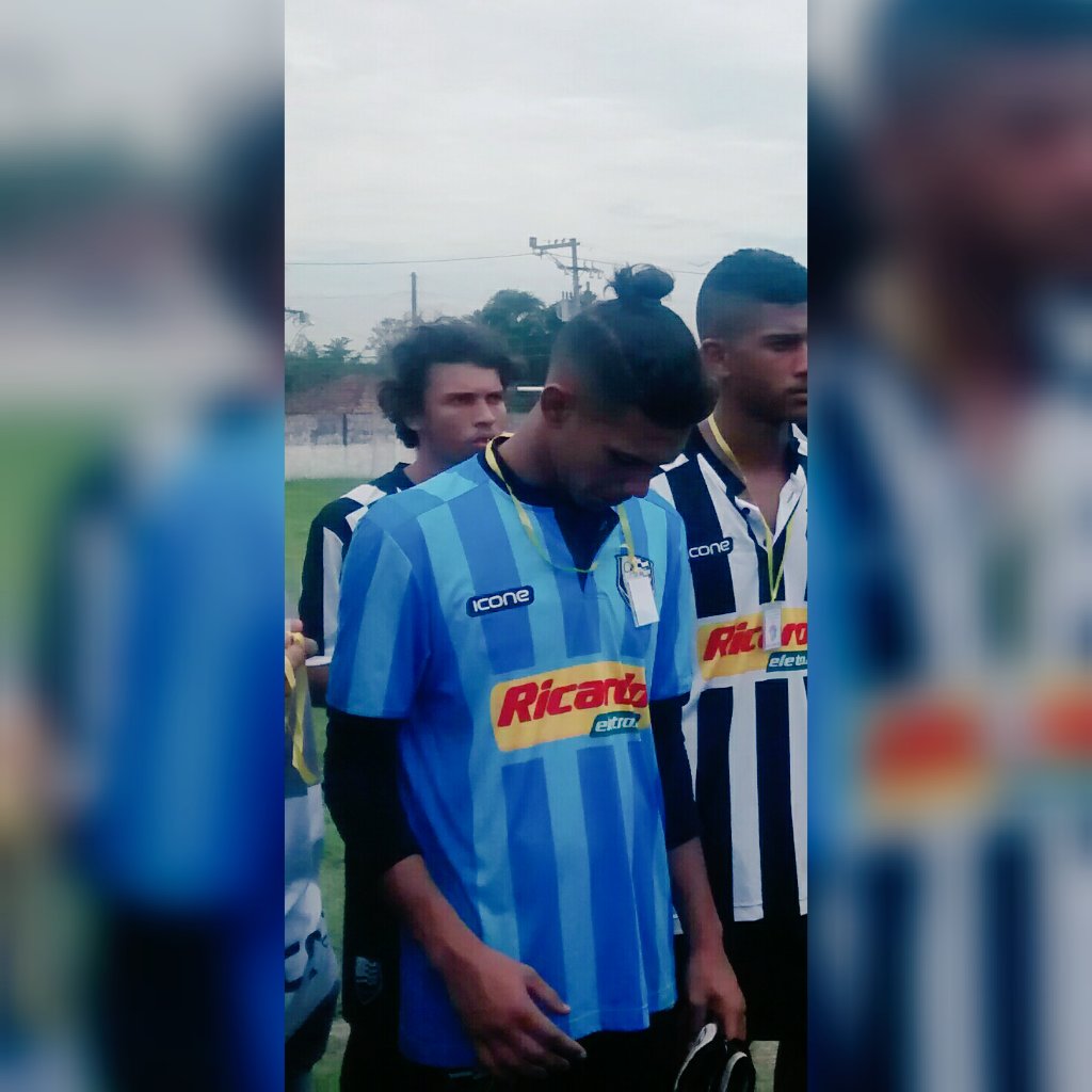 LulinhaSilva3's tweet photo. Não importa a altura e nem como eu caia , sempre levantarei mais forte , a gente aprende a vencer perdendo #DeuséFiel🙏 #AmorAoFutebol ⚽😍 https://t.co/jWfX6q0bhU