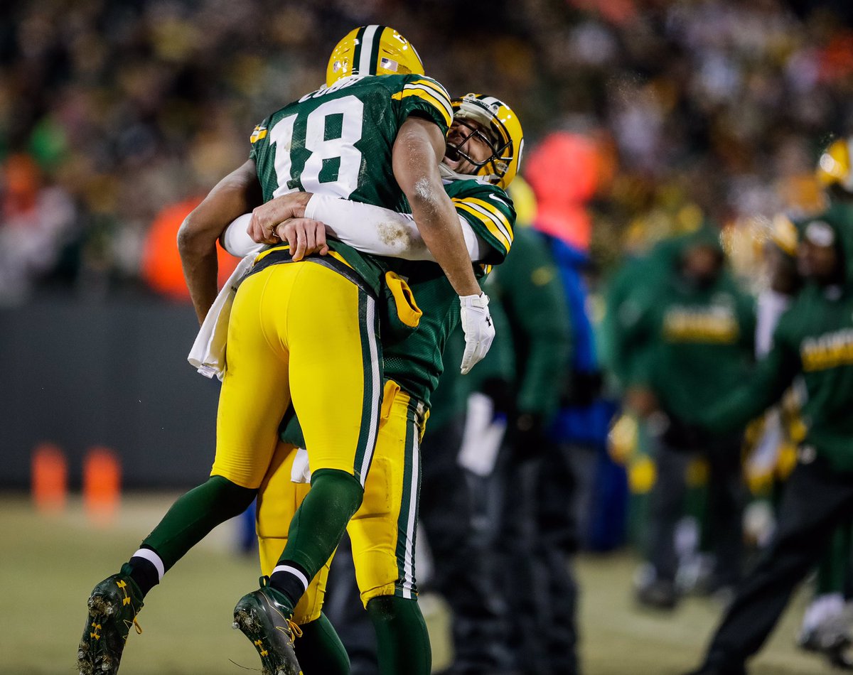 packers's tweet photo. Good to have you back, @rcobb18! #NYGvsGB #GoPackGo https://t.co/HZW7enaLC3