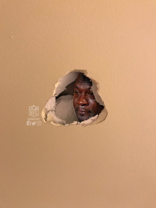 C1sfEYEWEAEF4_l.jpg:small