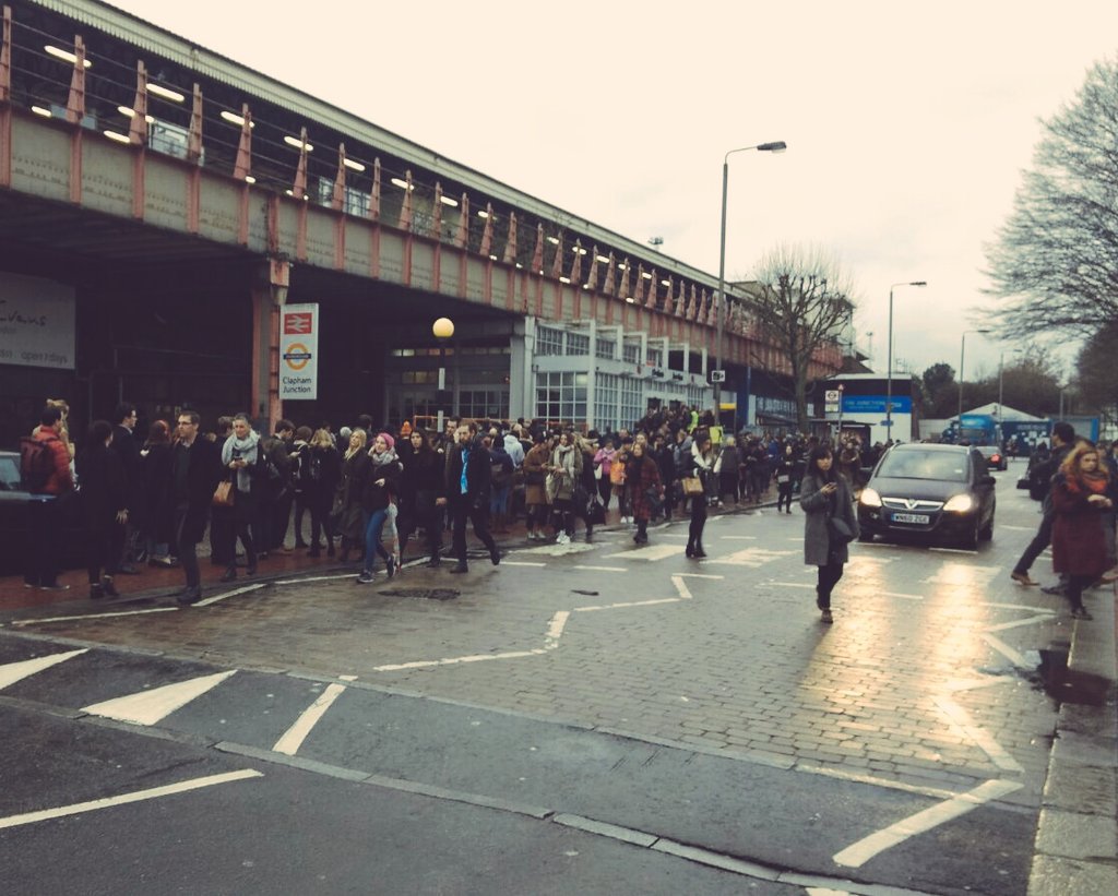 PA's tweet photo. Clapham Junction station evacuated due to overcrowding 

📷: @toomuchxtoofast/@qeli_nda

#TubeStrike https://t.co/NafTFSU6rP