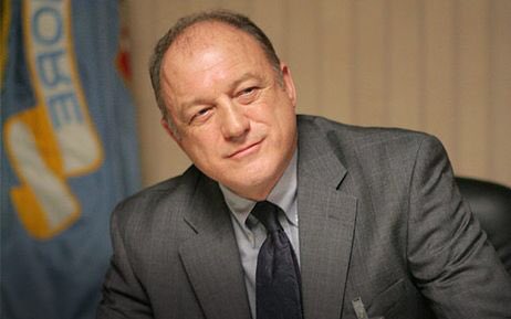 Also happy birthday to John Doman! He played Lt. Cheney in episode 12 of season 02 Dopplegänger. 