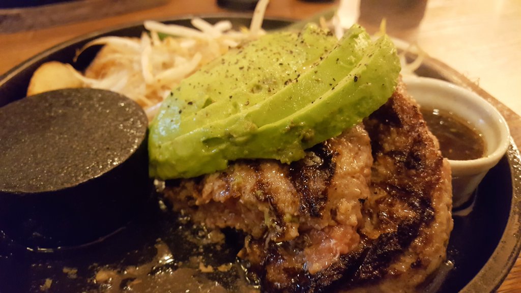 CyACgaming's tweet photo. 浅草橋に来ておりまして、
LANパーティーC4の時に
食べに行った方もいるかと思います
肉食堂のハンバーグは今日も旨かった!
#CyAC_C4
https://t.co/osqldo2lyH https://t.co/gVmvwiQMha