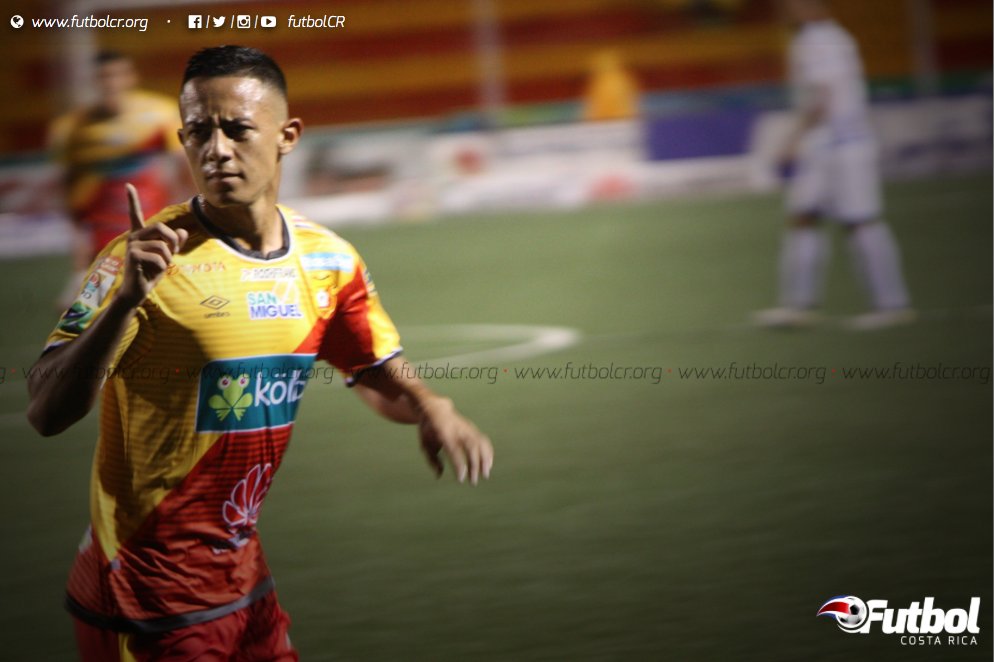 FutbolCR's tweet photo. #FPD #CSHvMPZ (2-0):
Experiencia y juventud le dan la victoria al @csherediano1921
📝→ https://t.co/tmjYI6Fd3N
📊→ https://t.co/6zwnLwqeom https://t.co/PG9AeItStq