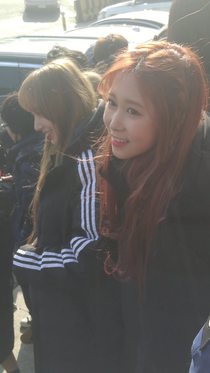 01260715com's tweet photo. 170109 박지윤의 가요광장 퇴근 #우주소녀 #다영 #임다영 #WJSN #너에게닿기를  @WJSN_Cosmic https://t.co/KziaKQxKrC