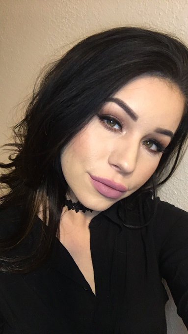 I love the camera on the back of the iphone. So much better than the selfie cam. 🙃 https://t.co/MzGh